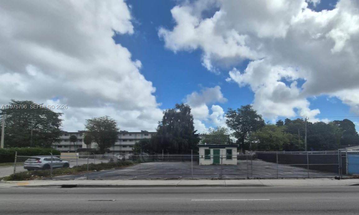 11537 27th Ave - Photo 1