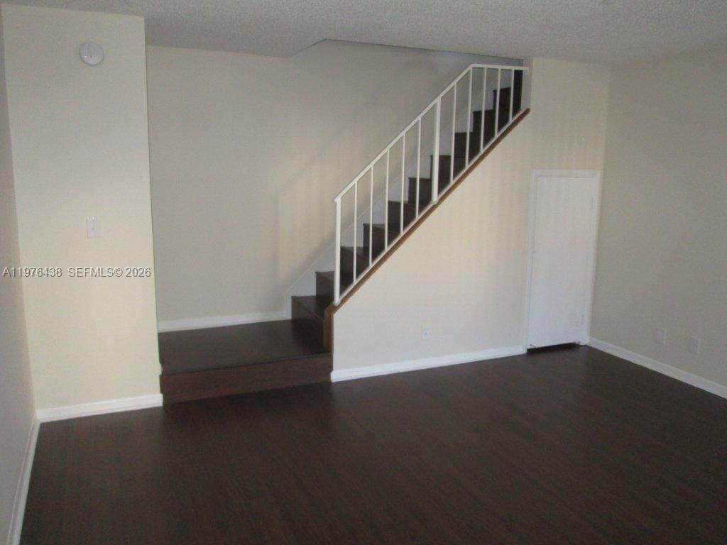 6603 Winfield Blvd - Photo 1