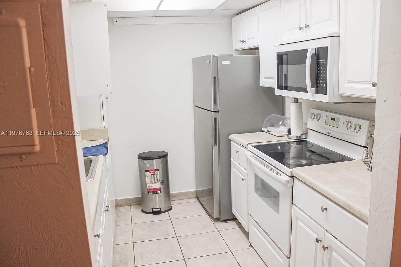10818 Kendall Dr - Photo 1