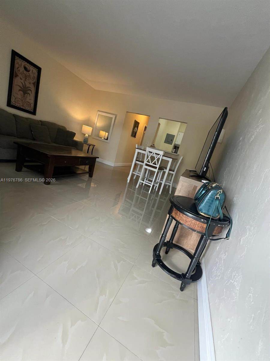 https://bt-photos.global.ssl.fastly.net/miami/1280_boomver_1_A11976786-2.jpg