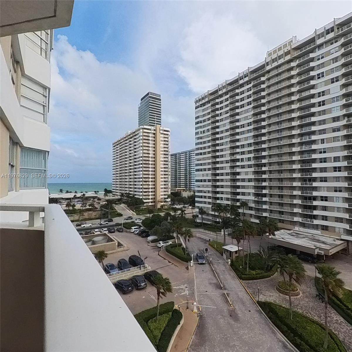 https://bt-photos.global.ssl.fastly.net/miami/orig_boomver_1_A11976829-2.jpg