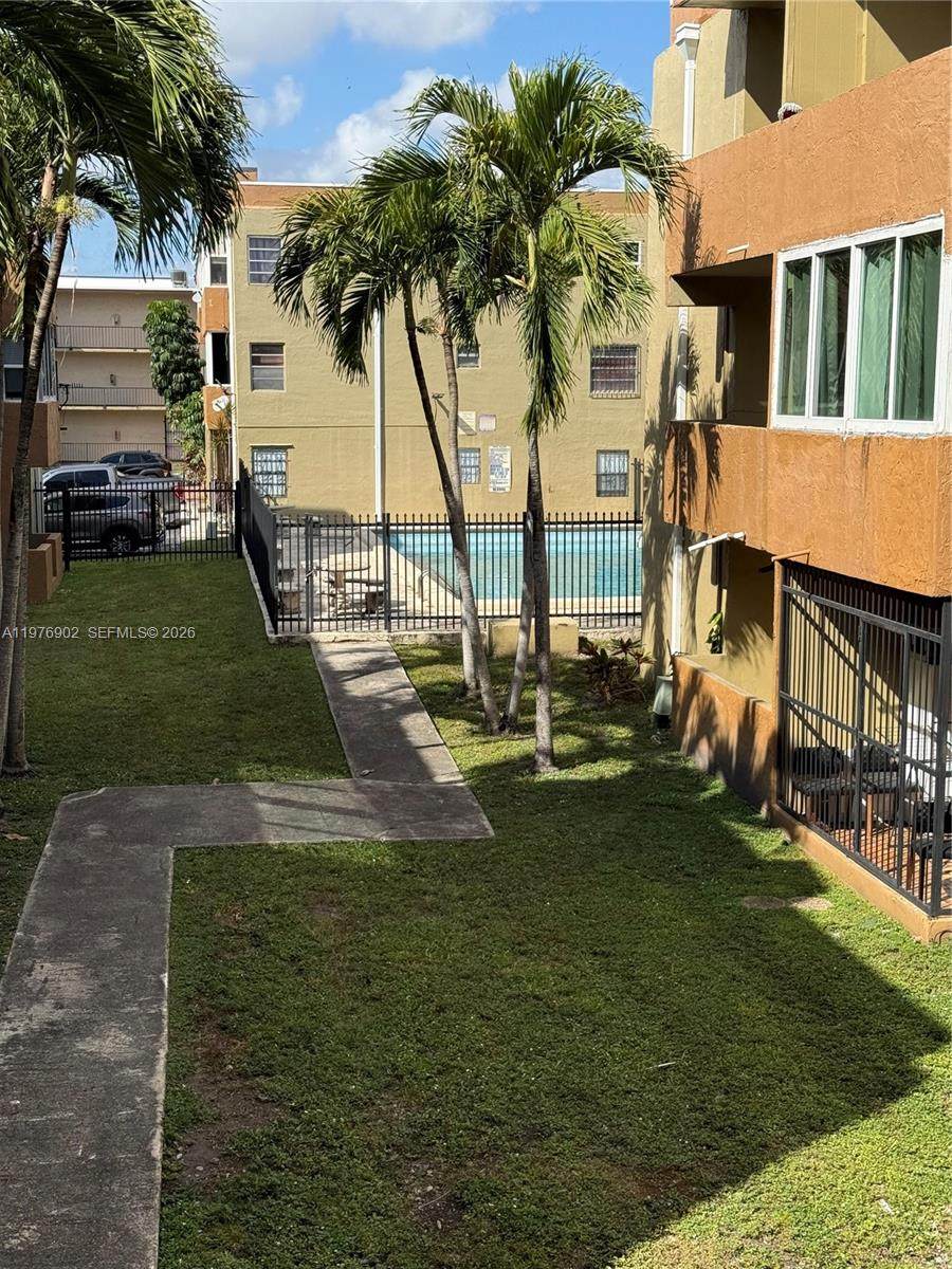 https://bt-photos.global.ssl.fastly.net/miami/orig_boomver_1_A11976902-2.jpg