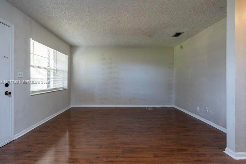 https://bt-photos.global.ssl.fastly.net/miami/orig_boomver_1_A11977031-2.jpg