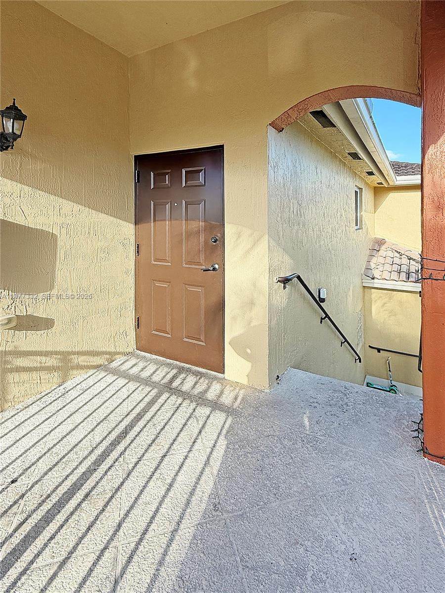 https://bt-photos.global.ssl.fastly.net/miami/orig_boomver_1_A11977332-2.jpg