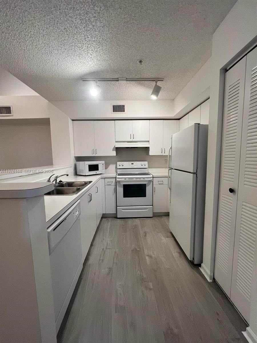 2173 Renaissance Blvd - Photo 1
