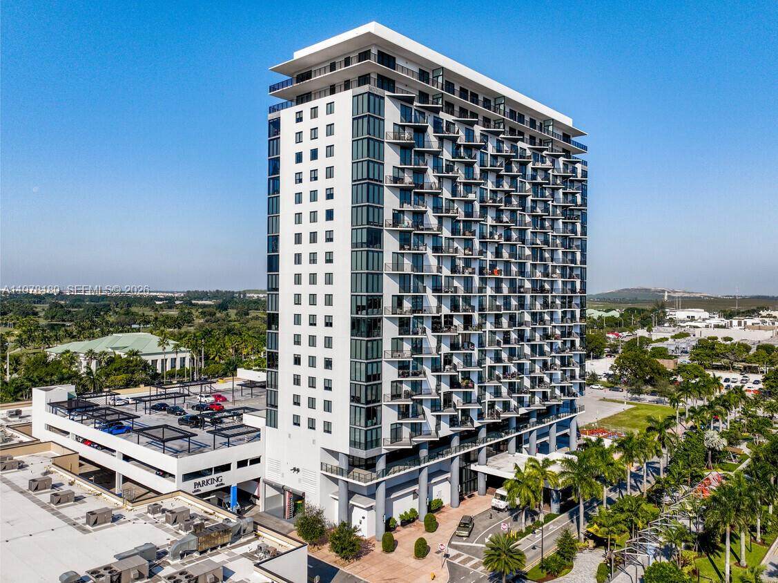 5300 Paseo Blvd - Photo 1