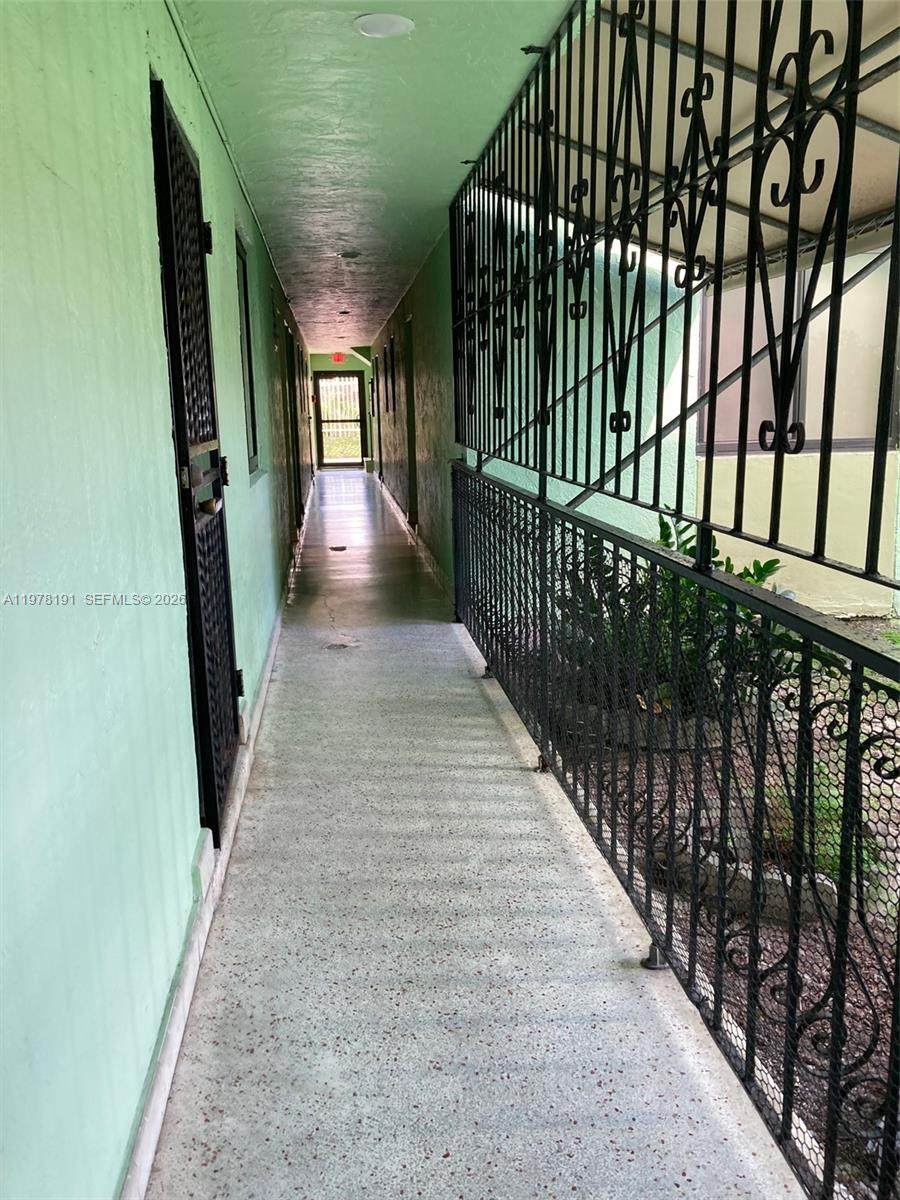 https://bt-photos.global.ssl.fastly.net/miami/orig_boomver_1_A11978191-2.jpg