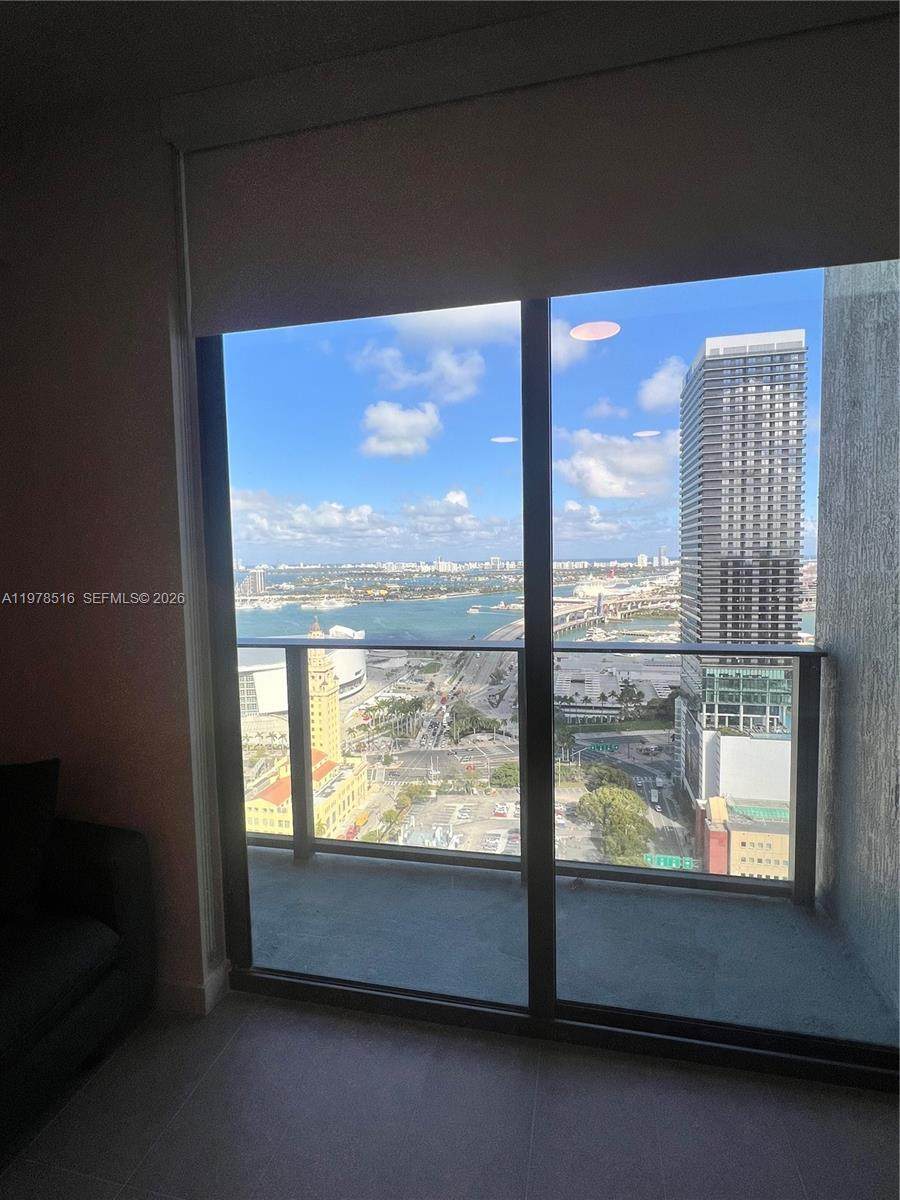 https://bt-photos.global.ssl.fastly.net/miami/orig_boomver_1_A11978516-2.jpg