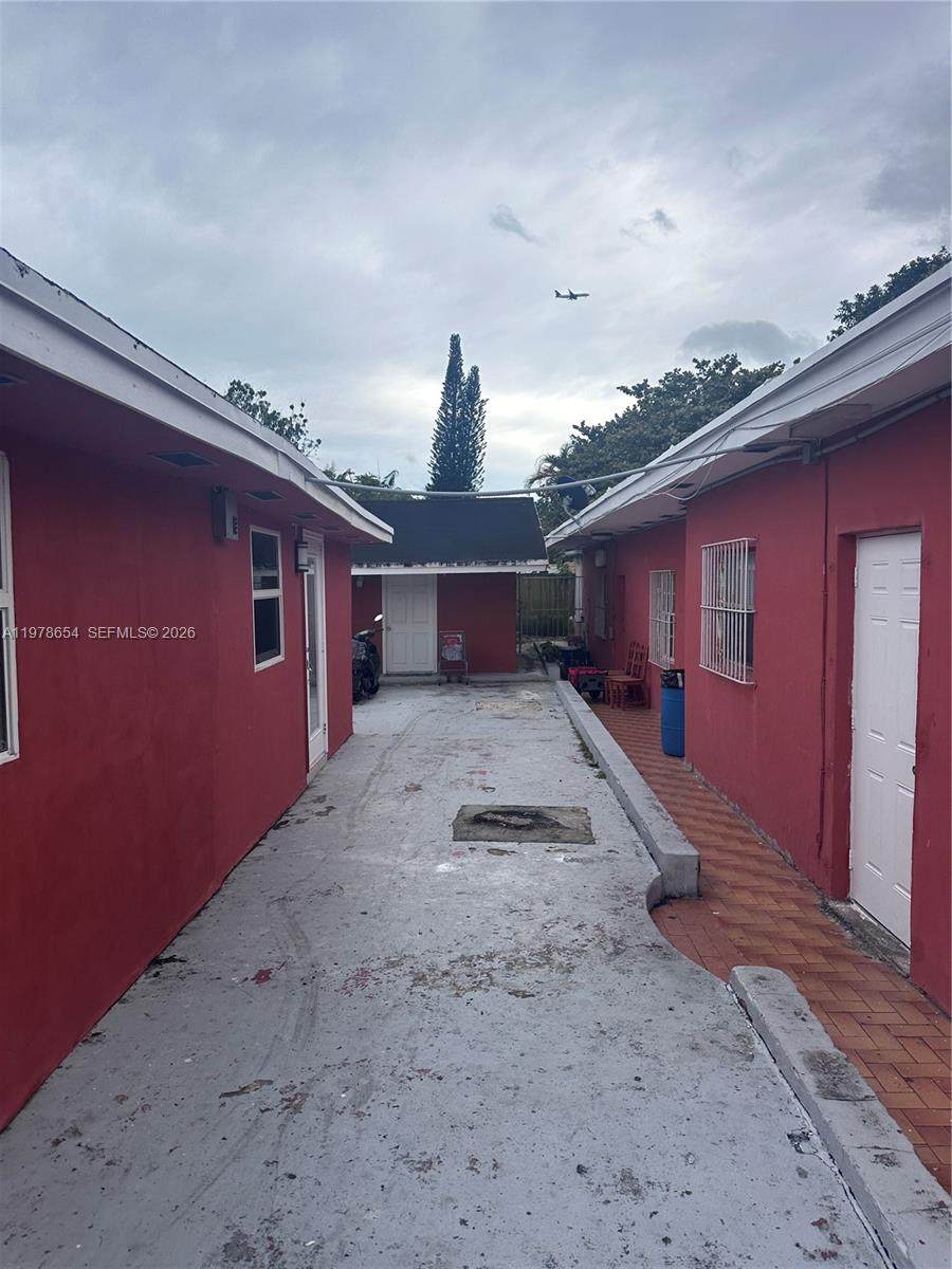 https://bt-photos.global.ssl.fastly.net/miami/orig_boomver_1_A11978654-2.jpg