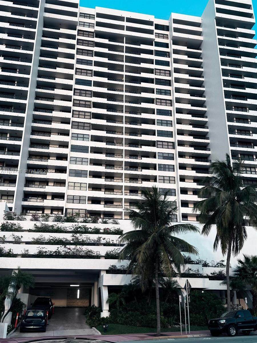 2555 Collins Ave - Photo 1