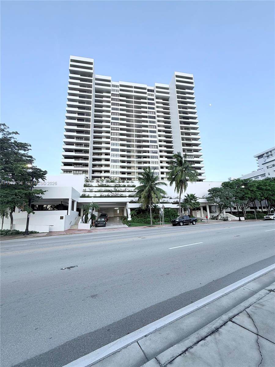 https://bt-photos.global.ssl.fastly.net/miami/orig_boomver_1_A11978798-2.jpg