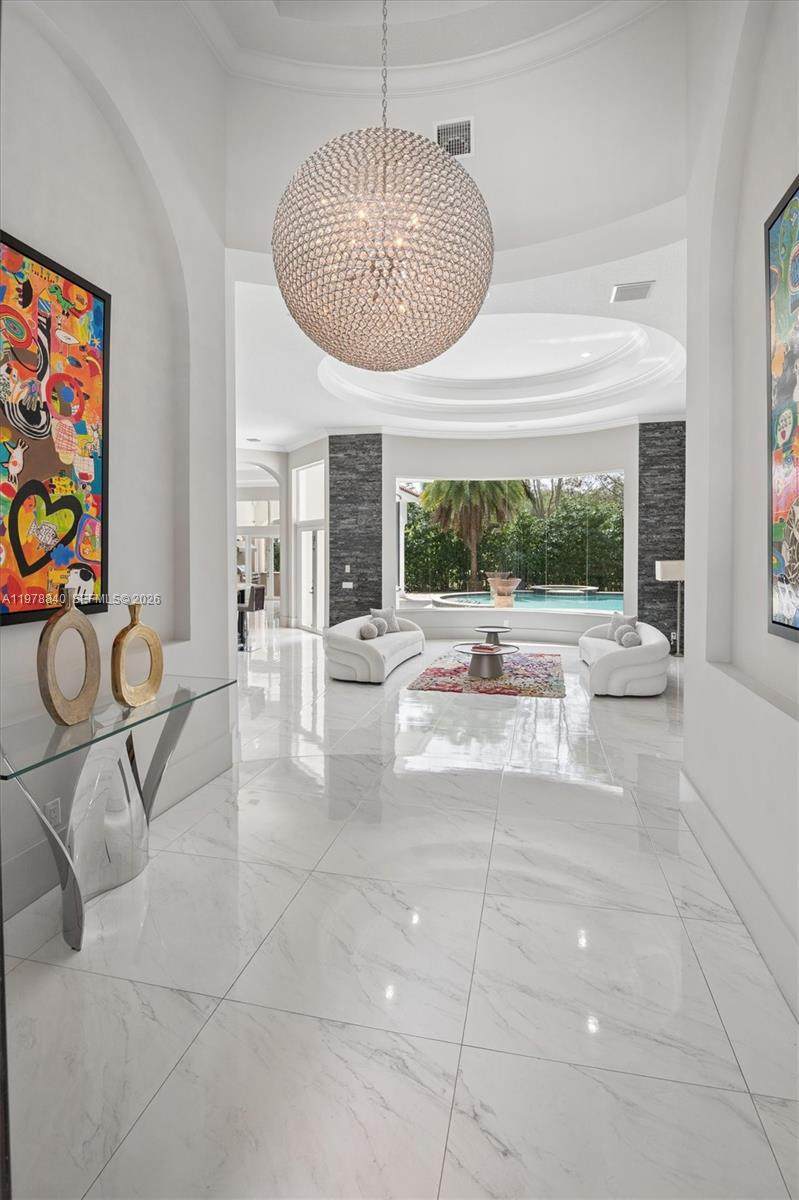 https://bt-photos.global.ssl.fastly.net/miami/1280_boomver_1_A11978840-2.jpg