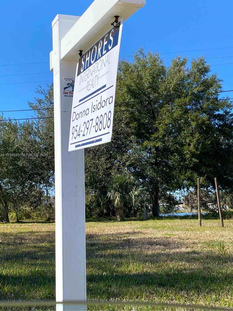 610 Phosphate Blvd - Photo 1