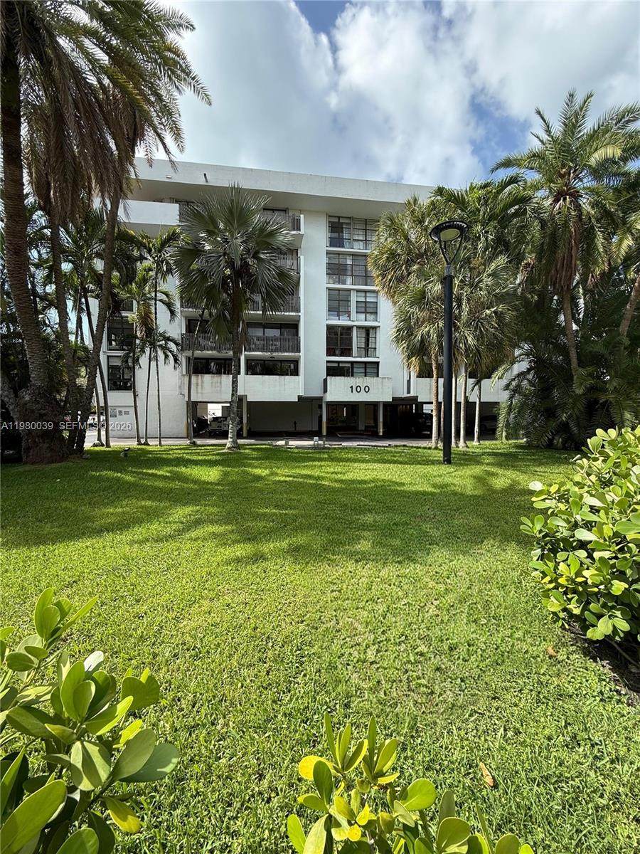 100 Ocean Lane Dr - Photo 1