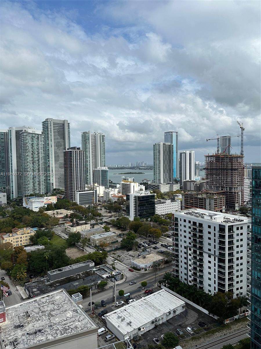 https://bt-photos.global.ssl.fastly.net/miami/orig_boomver_1_A11980072-2.jpg