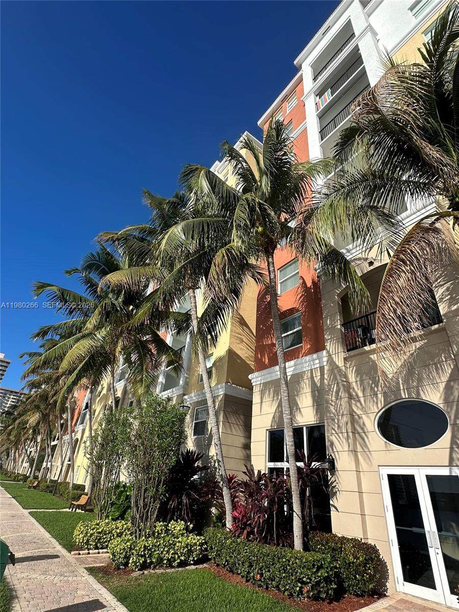 https://bt-photos.global.ssl.fastly.net/miami/1280_boomver_1_A11980266-2.jpg