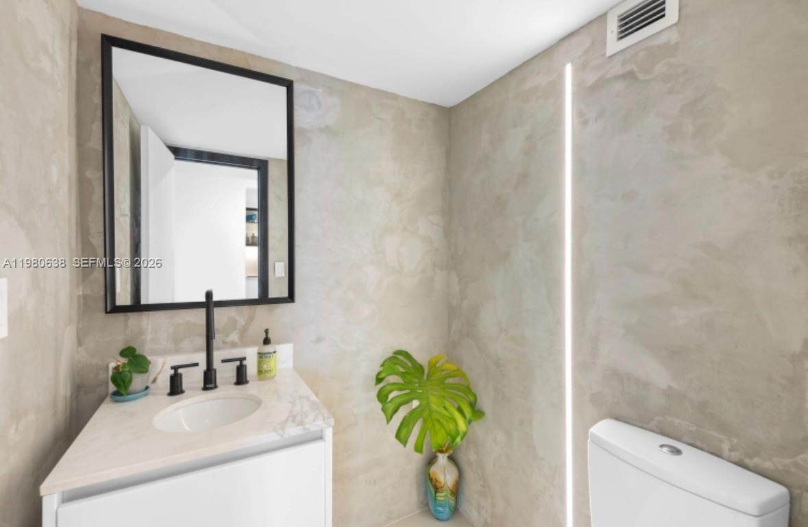 https://bt-photos.global.ssl.fastly.net/miami/orig_boomver_1_A11980638-2.jpg