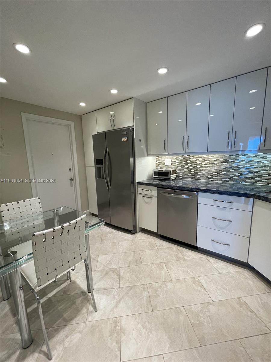 https://bt-photos.global.ssl.fastly.net/miami/1280_boomver_1_A11981054-2.jpg