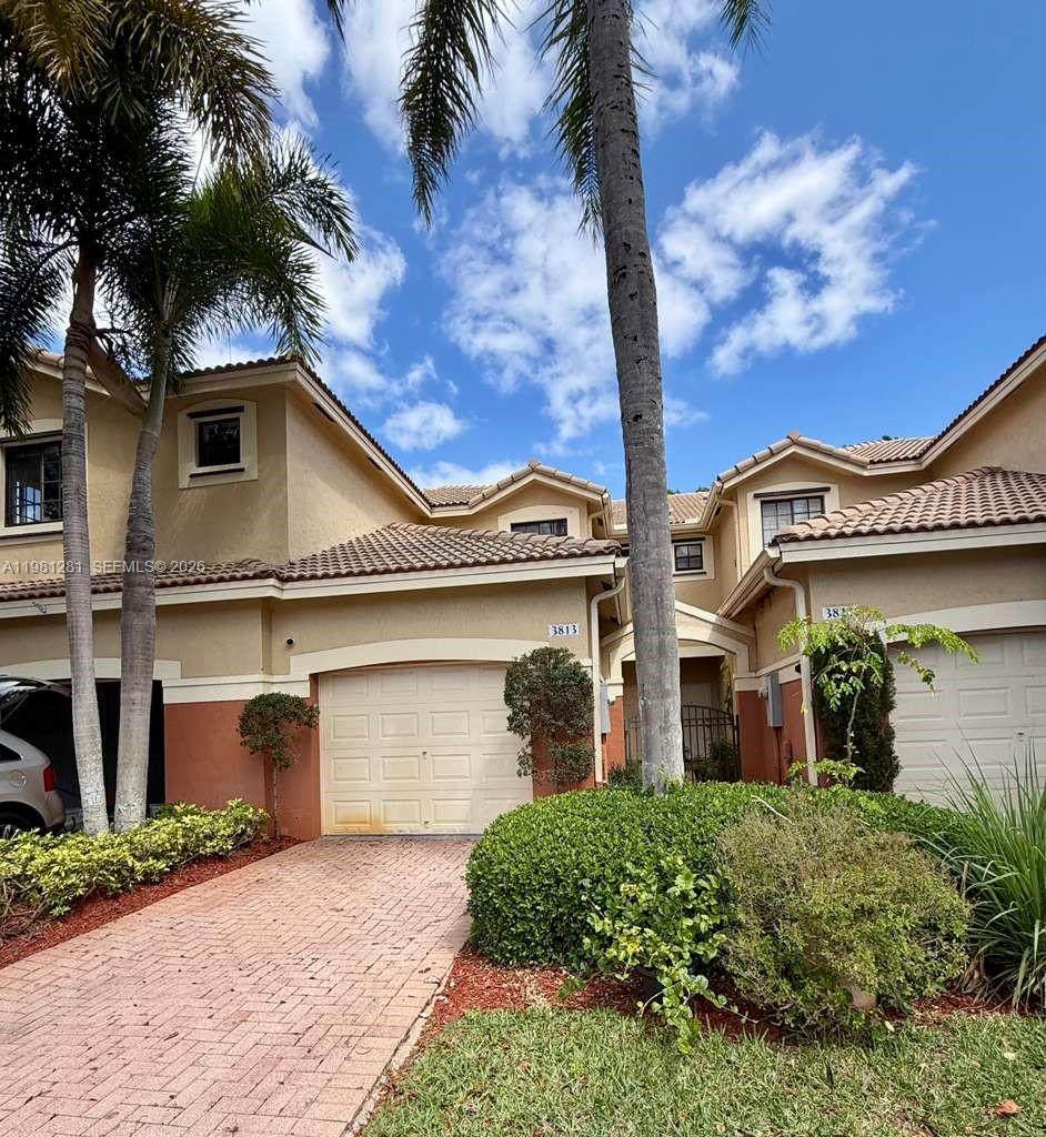3813 Tree Top Dr - Photo 1