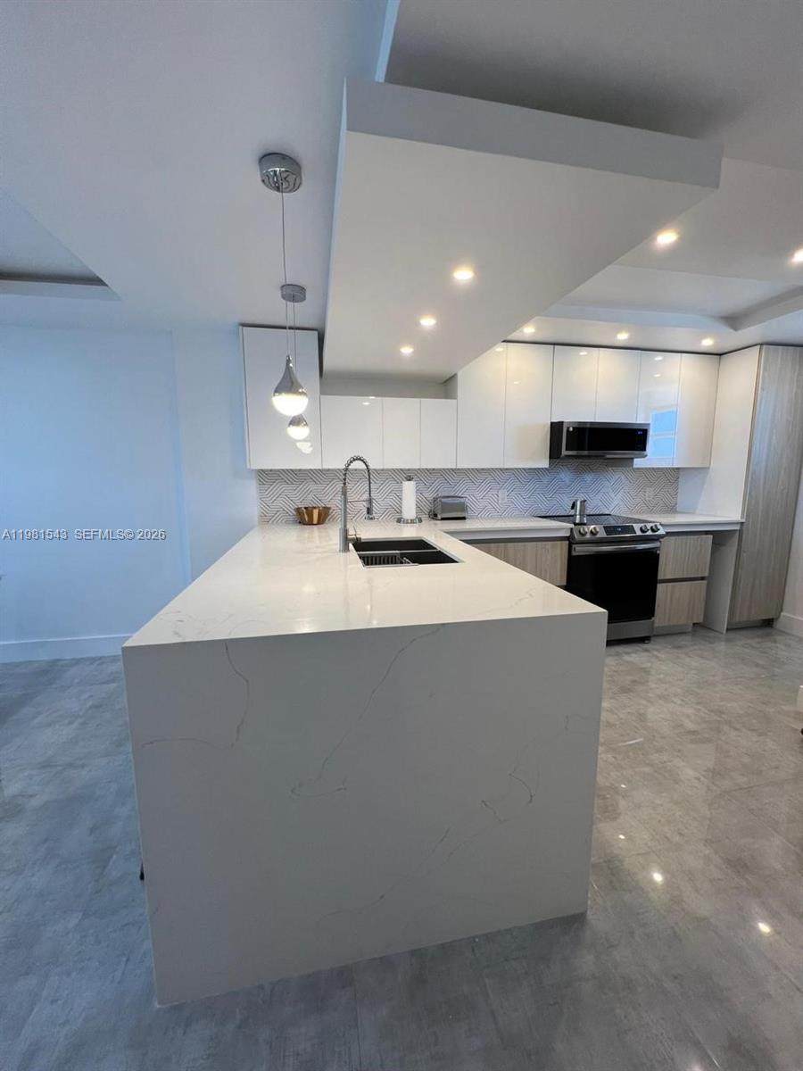 2903 Miami Beach Blvd - Photo 1