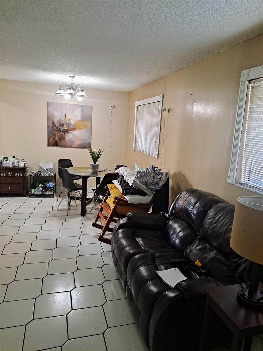 https://bt-photos.global.ssl.fastly.net/miami/orig_boomver_1_A11981619-2.jpg