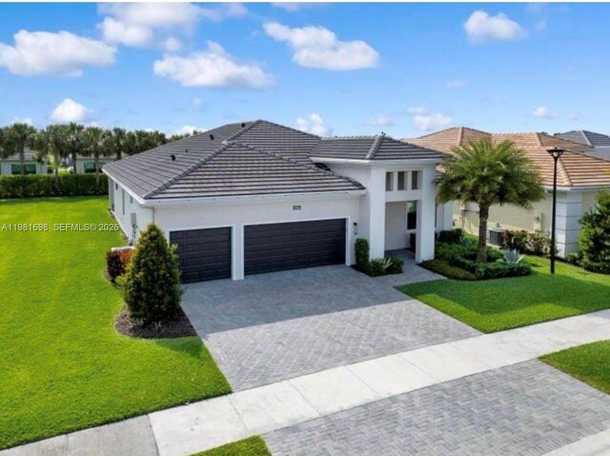 https://bt-photos.global.ssl.fastly.net/miami/orig_boomver_1_A11981698-2.jpg