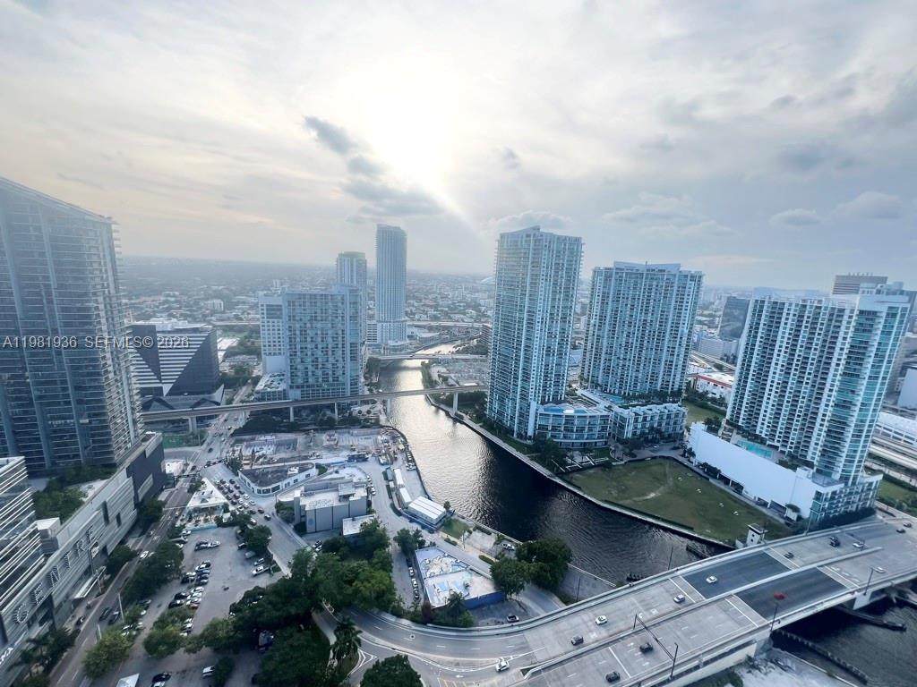 https://bt-photos.global.ssl.fastly.net/miami/orig_boomver_1_A11981936-2.jpg