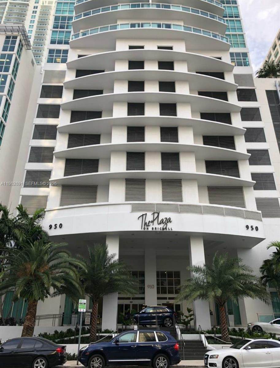 950 Brickell Bay Dr - Photo 1