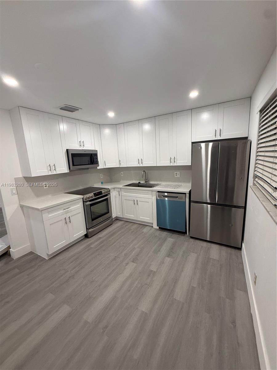 1736 16th Ct - Photo 1
