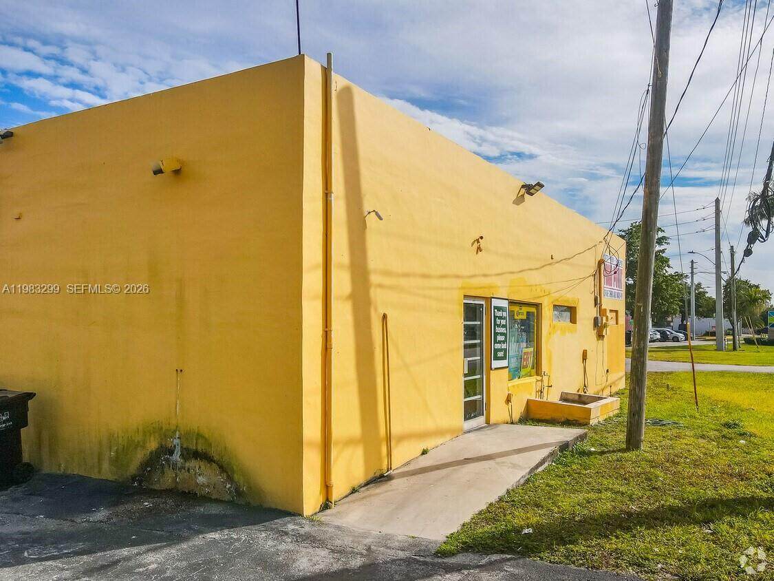 https://bt-photos.global.ssl.fastly.net/miami/orig_boomver_1_A11983299-2.jpg