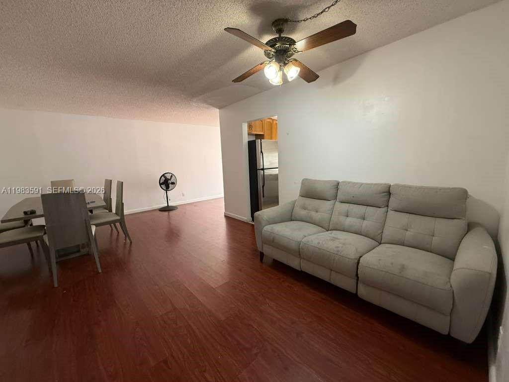 https://bt-photos.global.ssl.fastly.net/miami/orig_boomver_1_A11983591-2.jpg