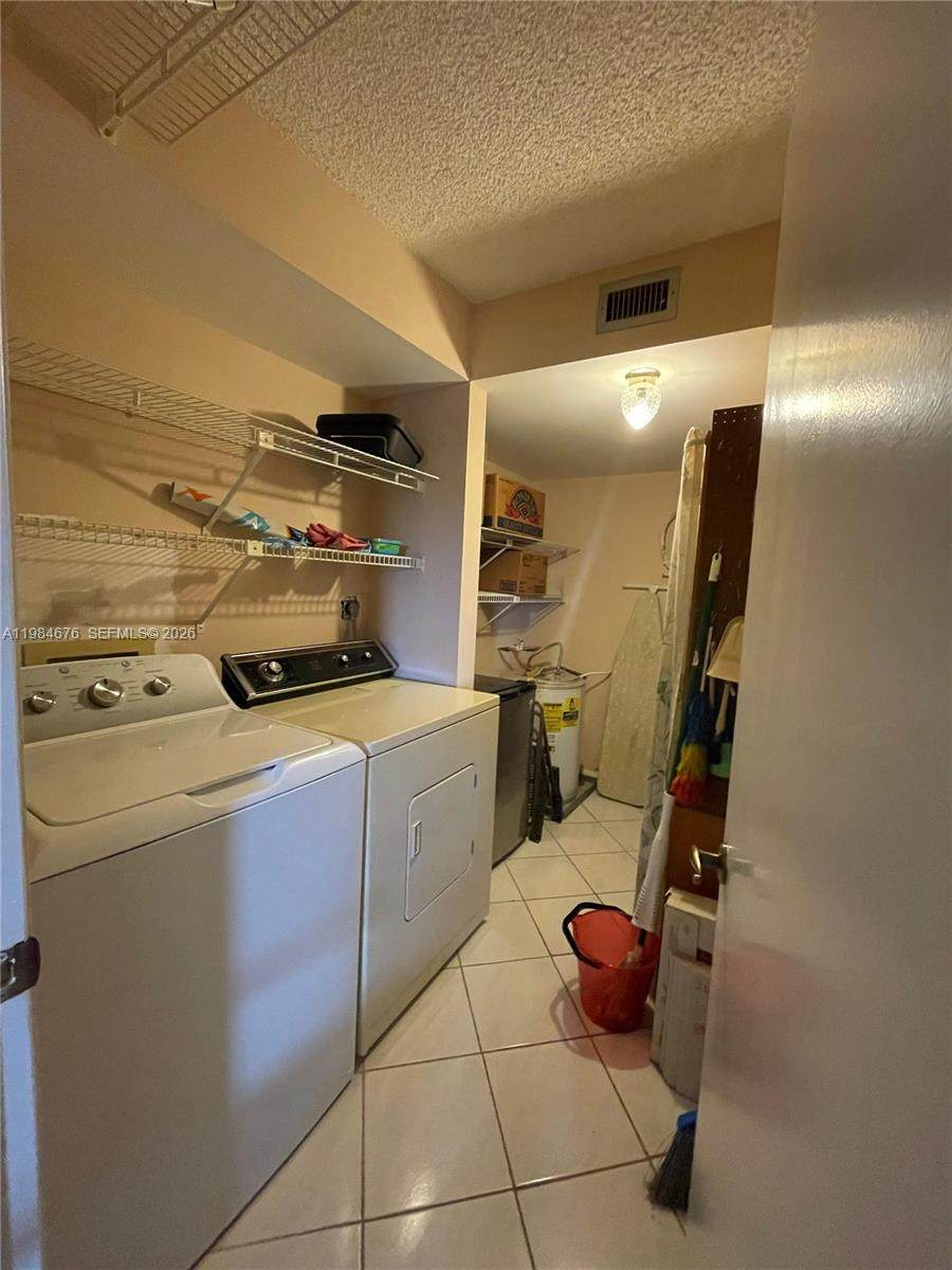 https://bt-photos.global.ssl.fastly.net/miami/orig_boomver_1_A11984676-2.jpg