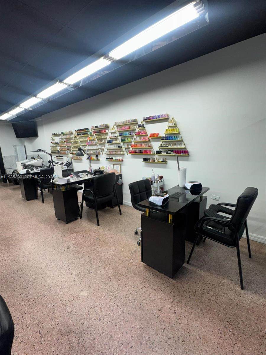 Beauty Salon For Sale In Flagler St - Photo 1