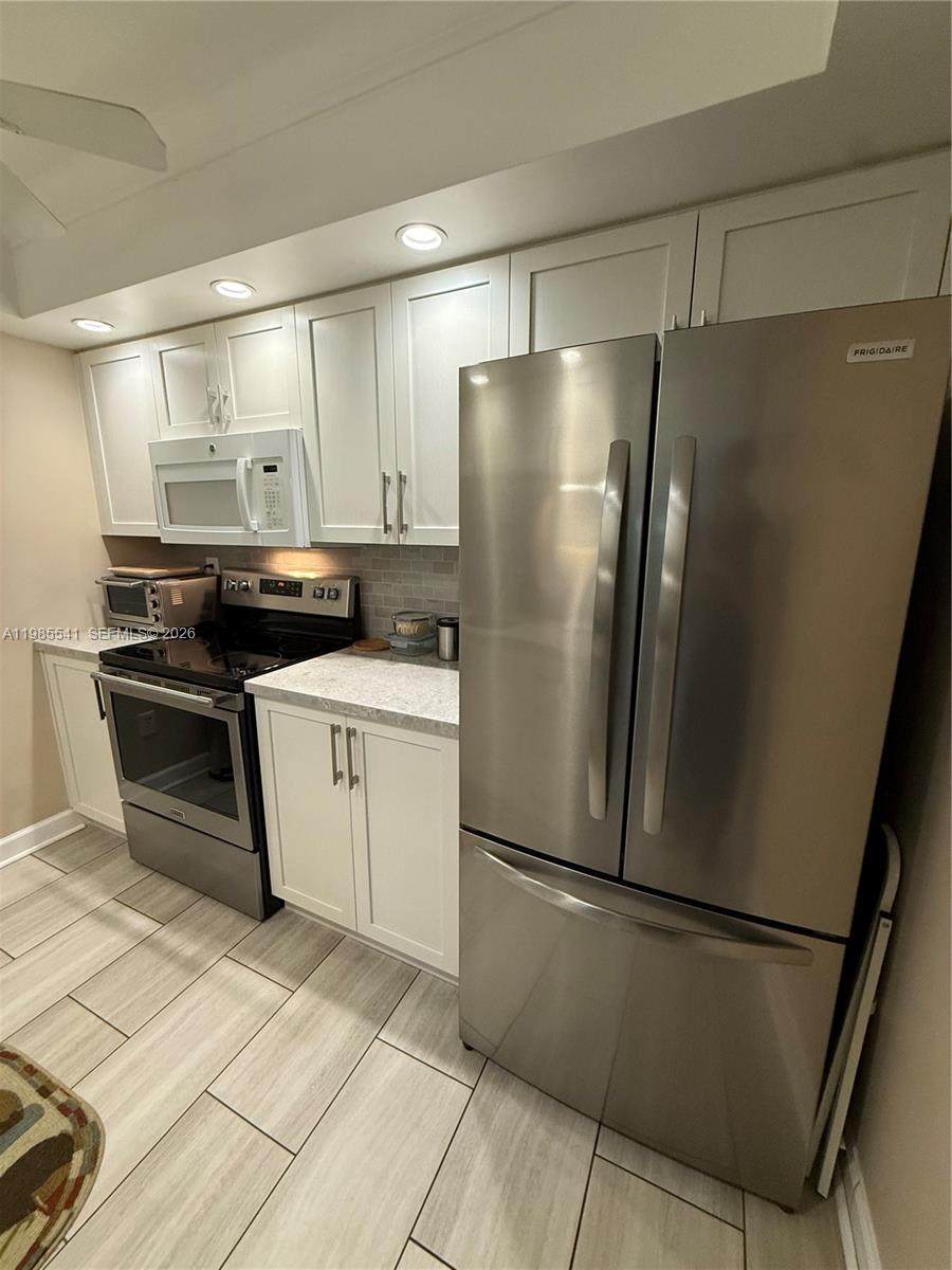 608 Waterside Dr - Photo 1