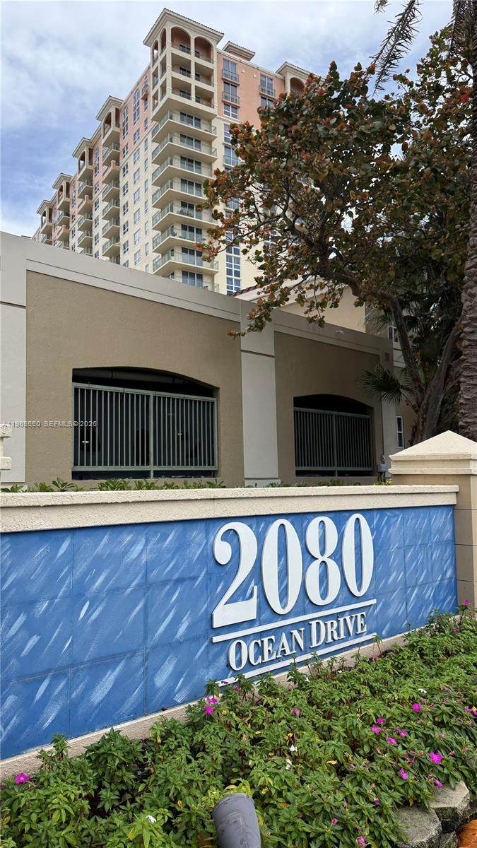 2080 Ocean Dr - Photo 1