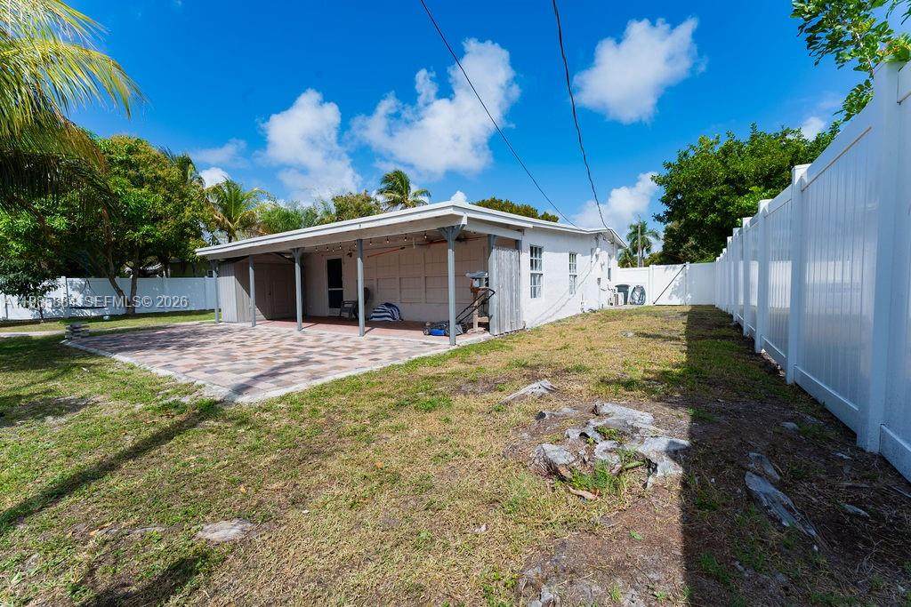 https://bt-photos.global.ssl.fastly.net/miami/orig_boomver_1_A11985884-2.jpg
