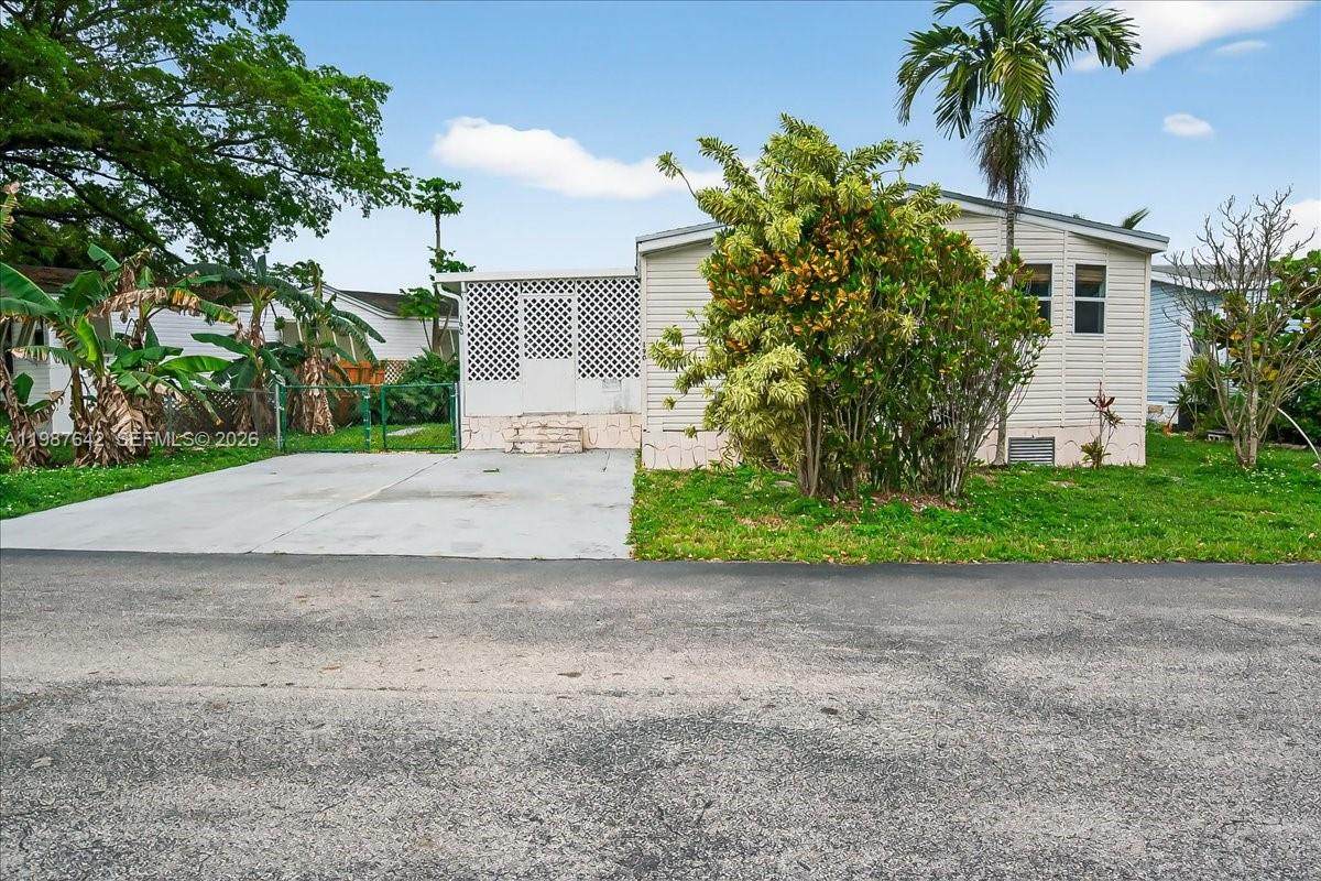 35250 177th Ct - Photo 1