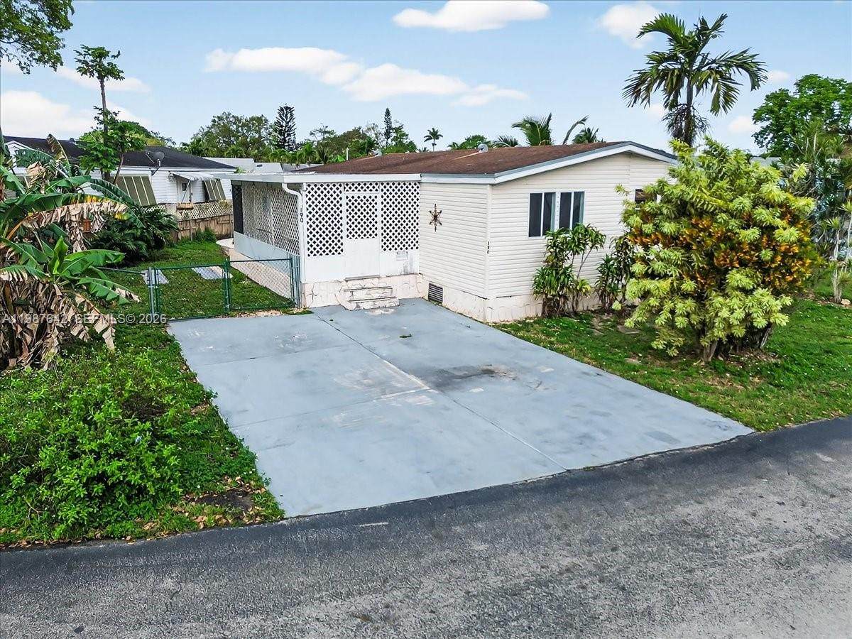 https://bt-photos.global.ssl.fastly.net/miami/orig_boomver_1_A11987642-2.jpg