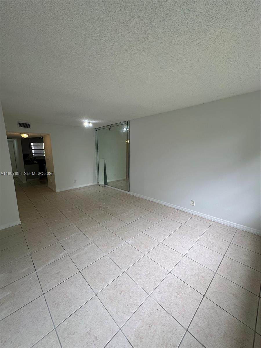 https://bt-photos.global.ssl.fastly.net/miami/orig_boomver_1_A11987888-2.jpg