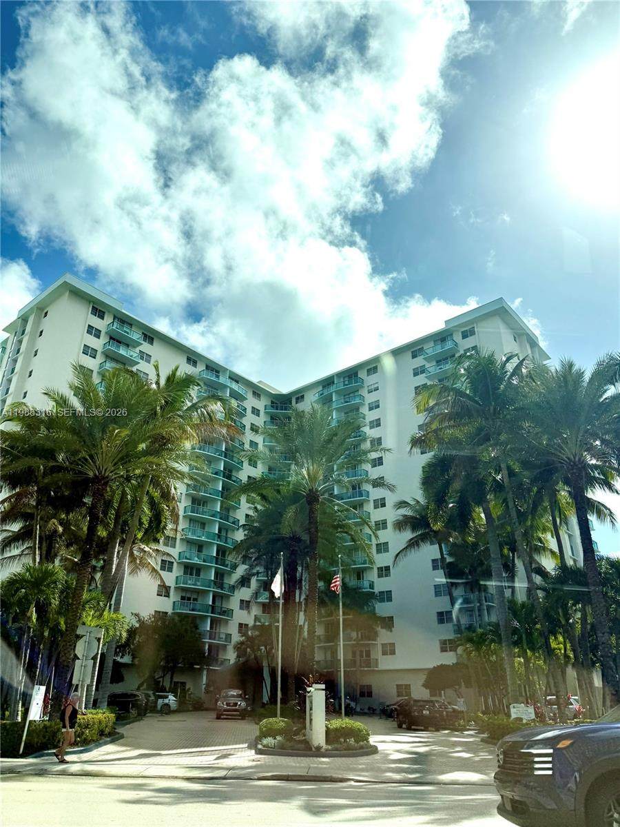 3901 Ocean Dr - Photo 1