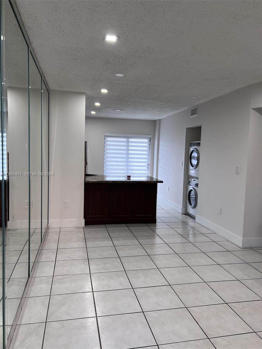5480 21st Ct - Photo 1