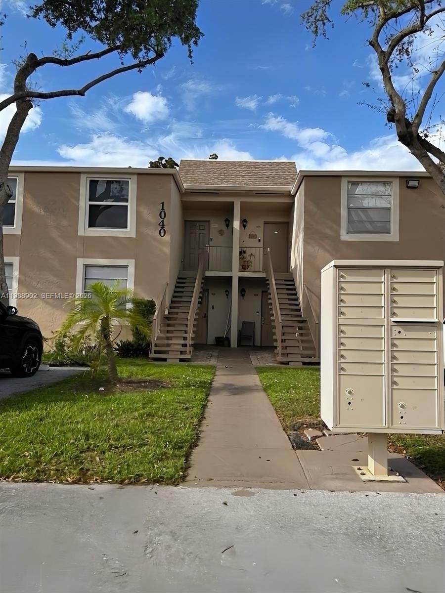 1040 80th Ave - Photo 1