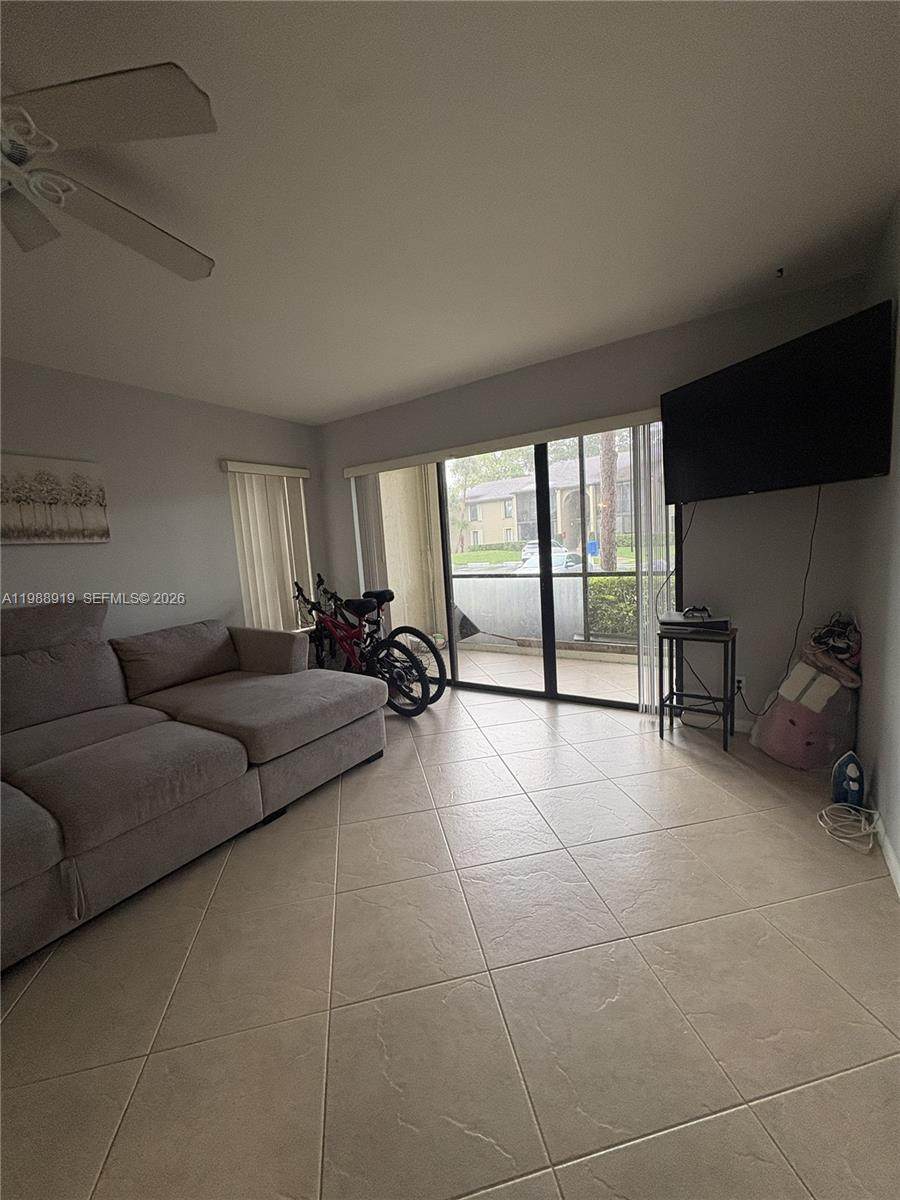 https://bt-photos.global.ssl.fastly.net/miami/orig_boomver_1_A11988919-2.jpg