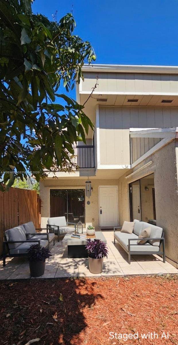610 Commodore Dr - Photo 1
