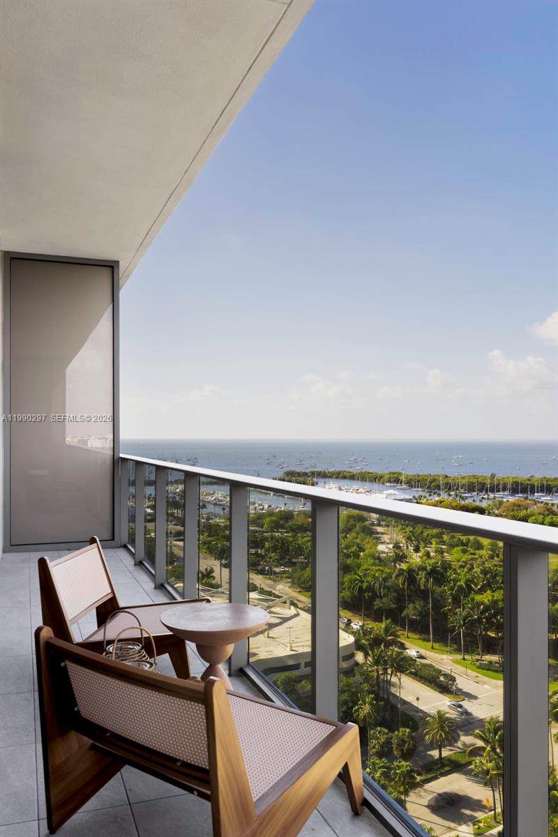 https://bt-photos.global.ssl.fastly.net/miami/1280_boomver_1_A11990297-2.jpg