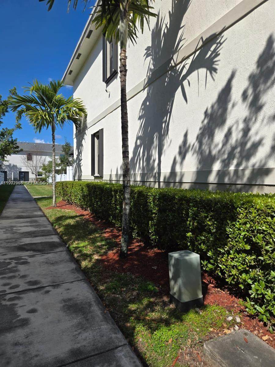https://bt-photos.global.ssl.fastly.net/miami/orig_boomver_1_A11992994-2.jpg