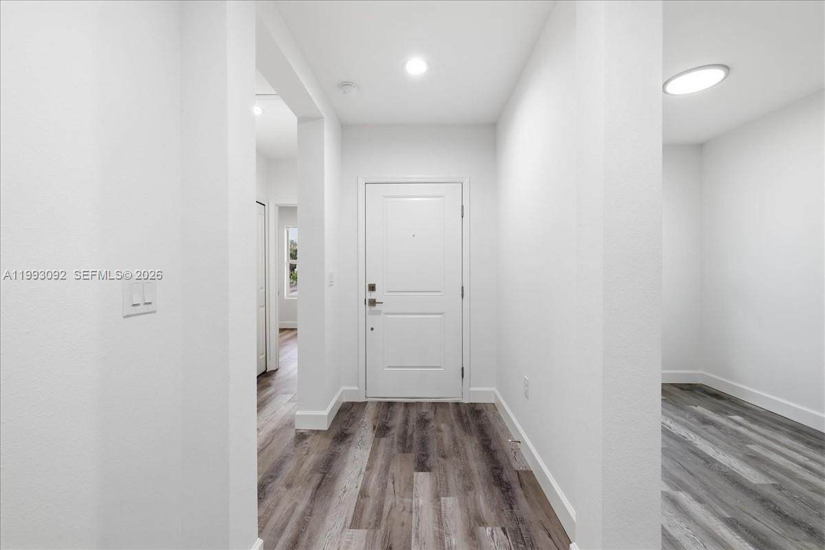 https://bt-photos.global.ssl.fastly.net/miami/orig_boomver_1_A11993092-2.jpg