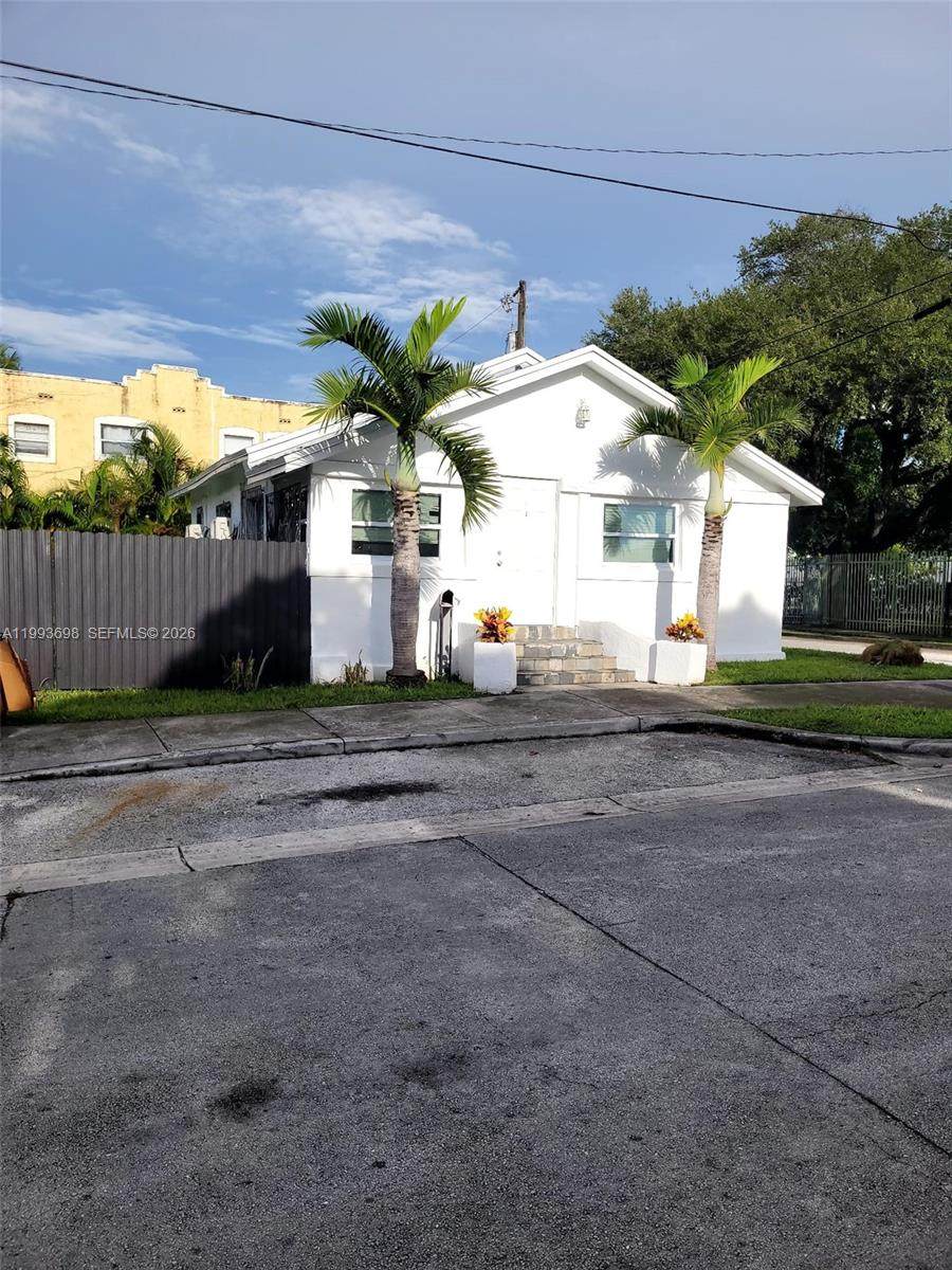 5720 Miami Pl - Photo 1