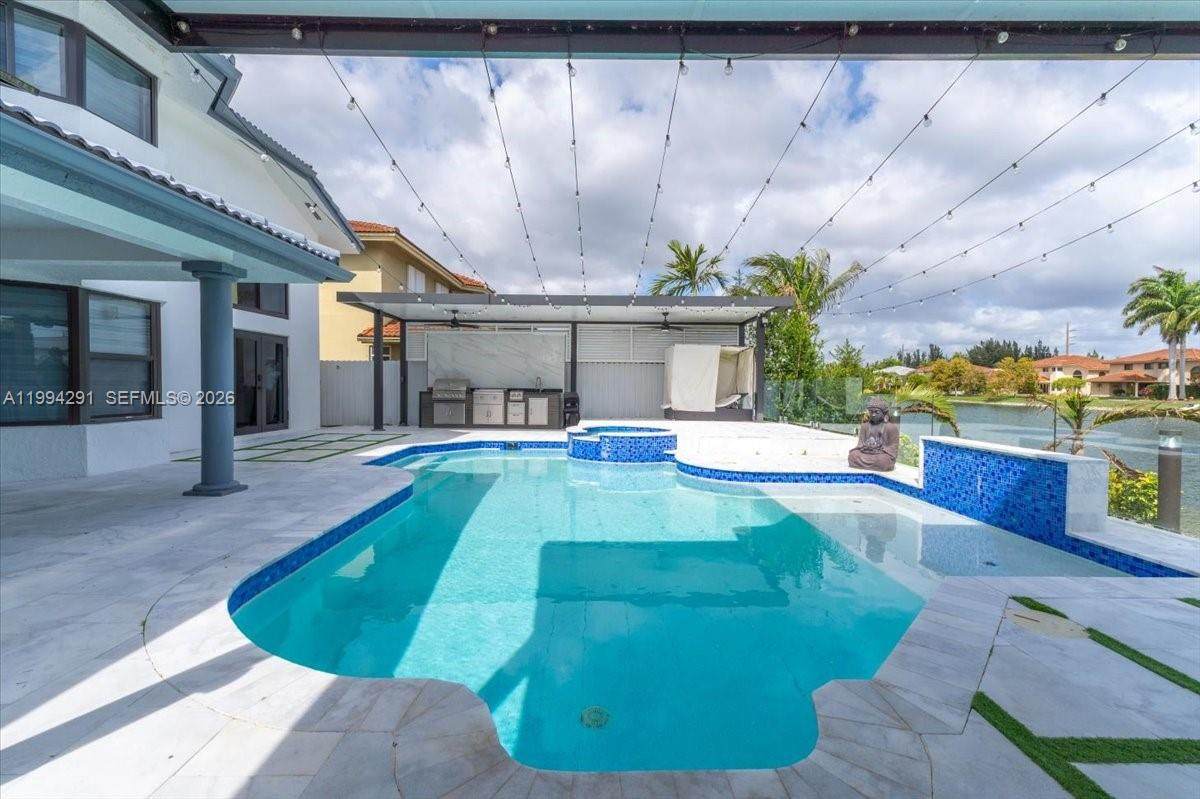 https://bt-photos.global.ssl.fastly.net/miami/orig_boomver_1_A11994291-2.jpg