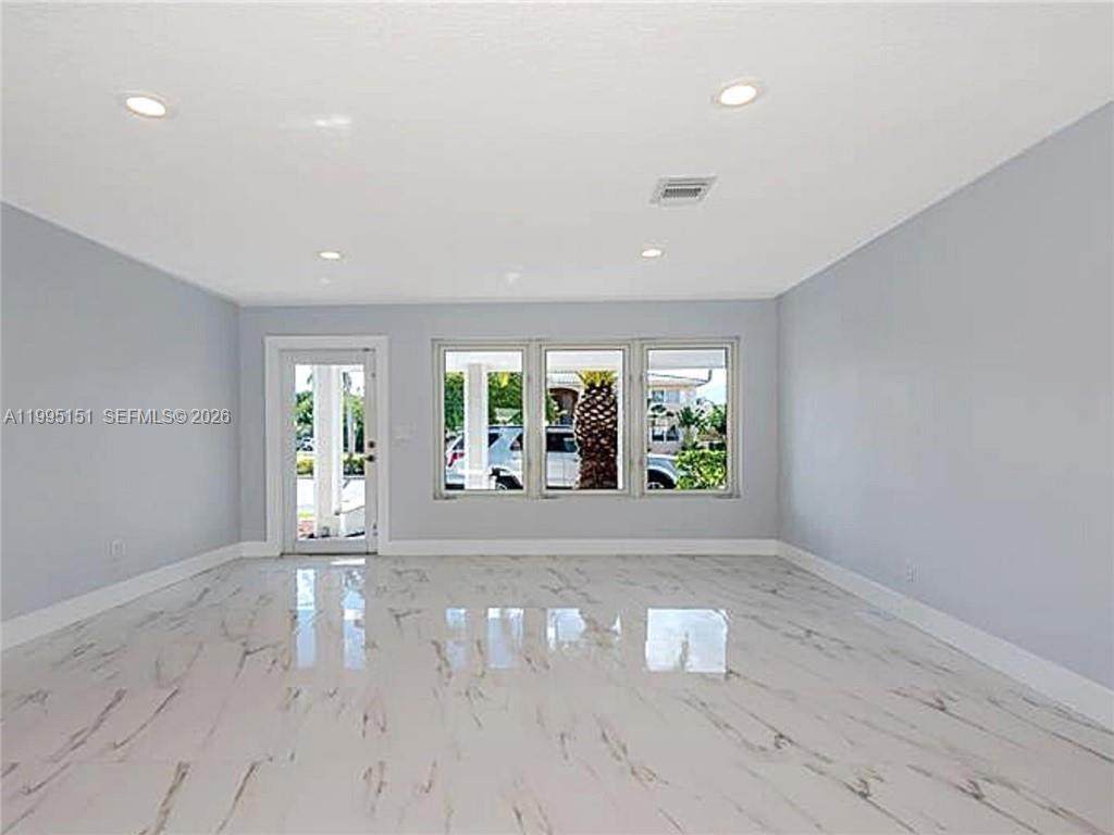 https://bt-photos.global.ssl.fastly.net/miami/1280_boomver_1_A11995151-2.jpg